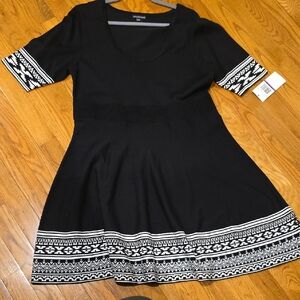 Nina Leonard Black Knit Dress with White Pattern